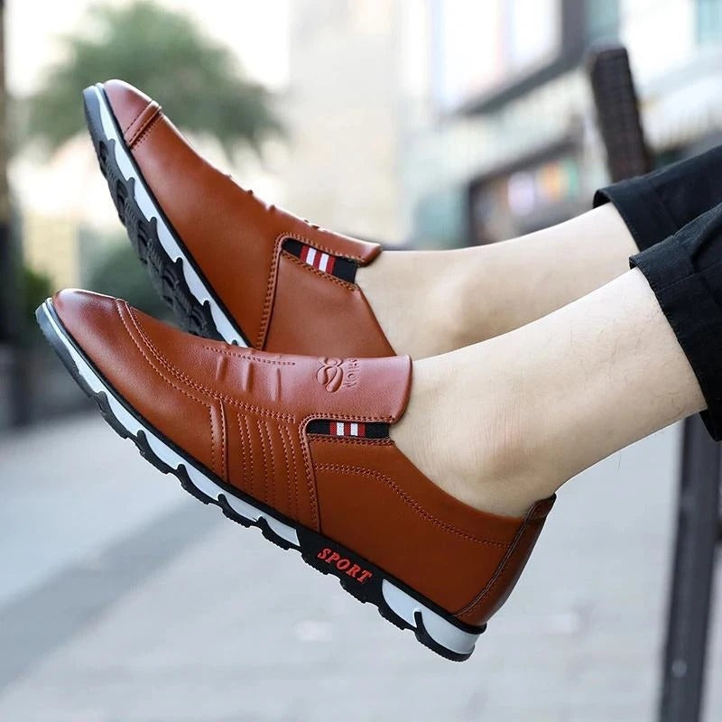 2020 New Men's Fashion Casual Leather Shoes