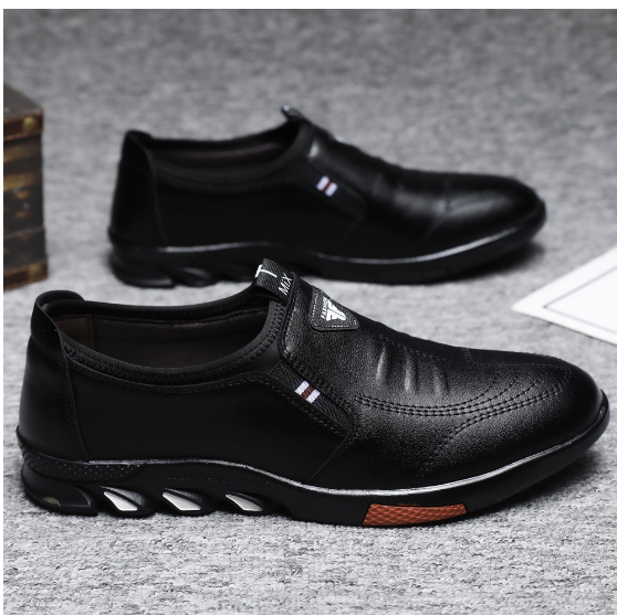 2020 New Men's Fashion Casual Leather Shoes